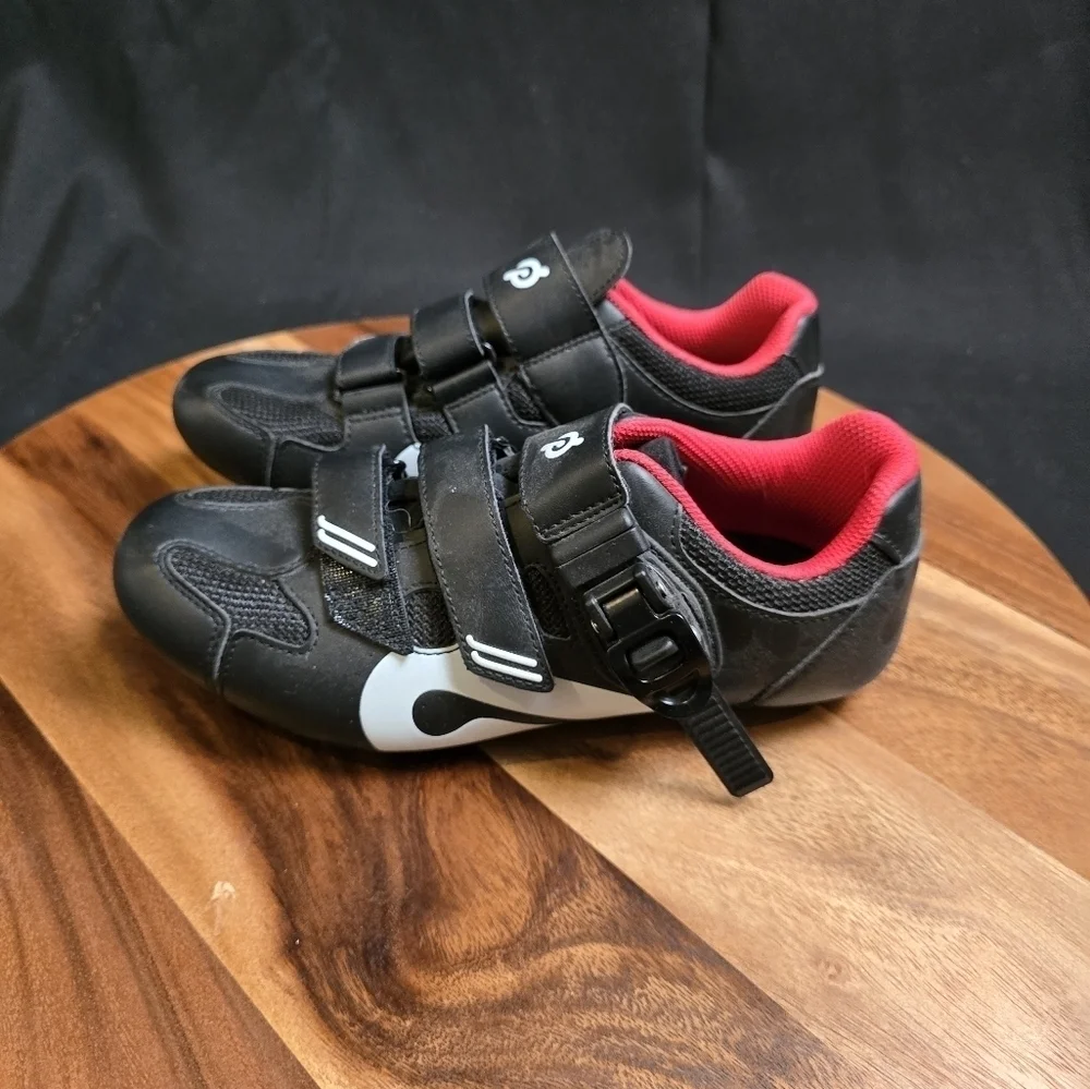 Peleton Spin Bike Size 38 Black With Red Clip Shoes.